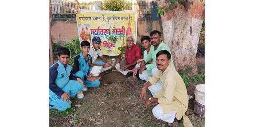 राष्ट्रीय हाथकरघा दिवस पर पर्यावरण भारती द्वारा वृक्षारोपण का आयोजन